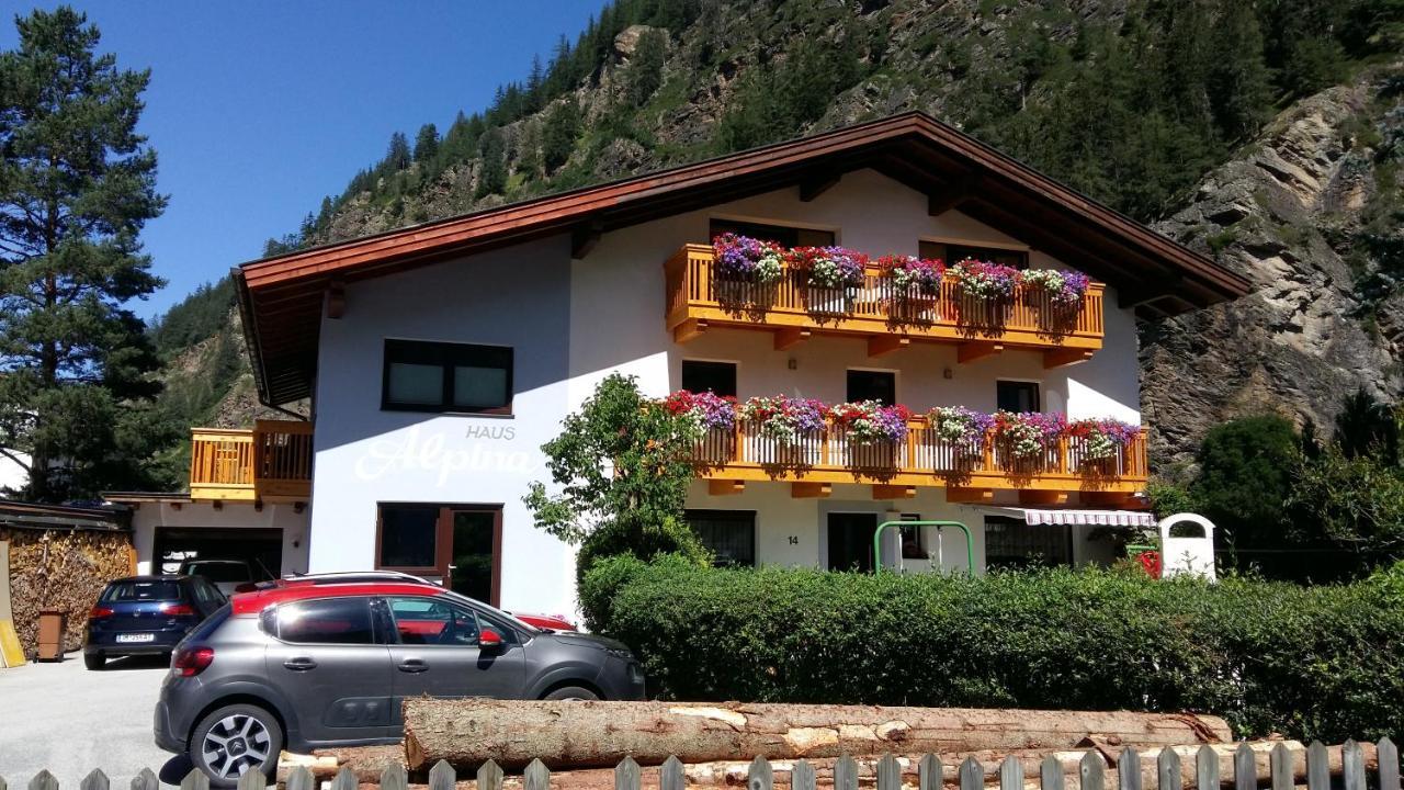 Haus Alpina Hotel Langenfeld Ngoại thất bức ảnh