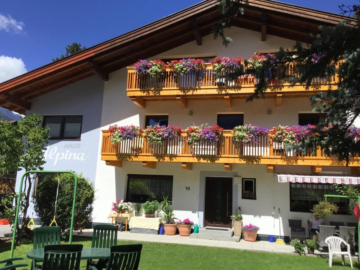 Haus Alpina Hotel Langenfeld Ngoại thất bức ảnh