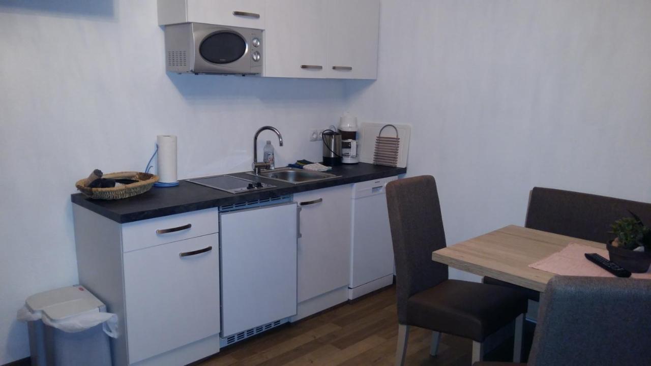 Haus Alpina Hotel Langenfeld Ngoại thất bức ảnh