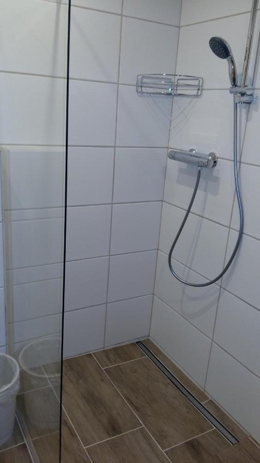 Haus Alpina Hotel Langenfeld Ngoại thất bức ảnh